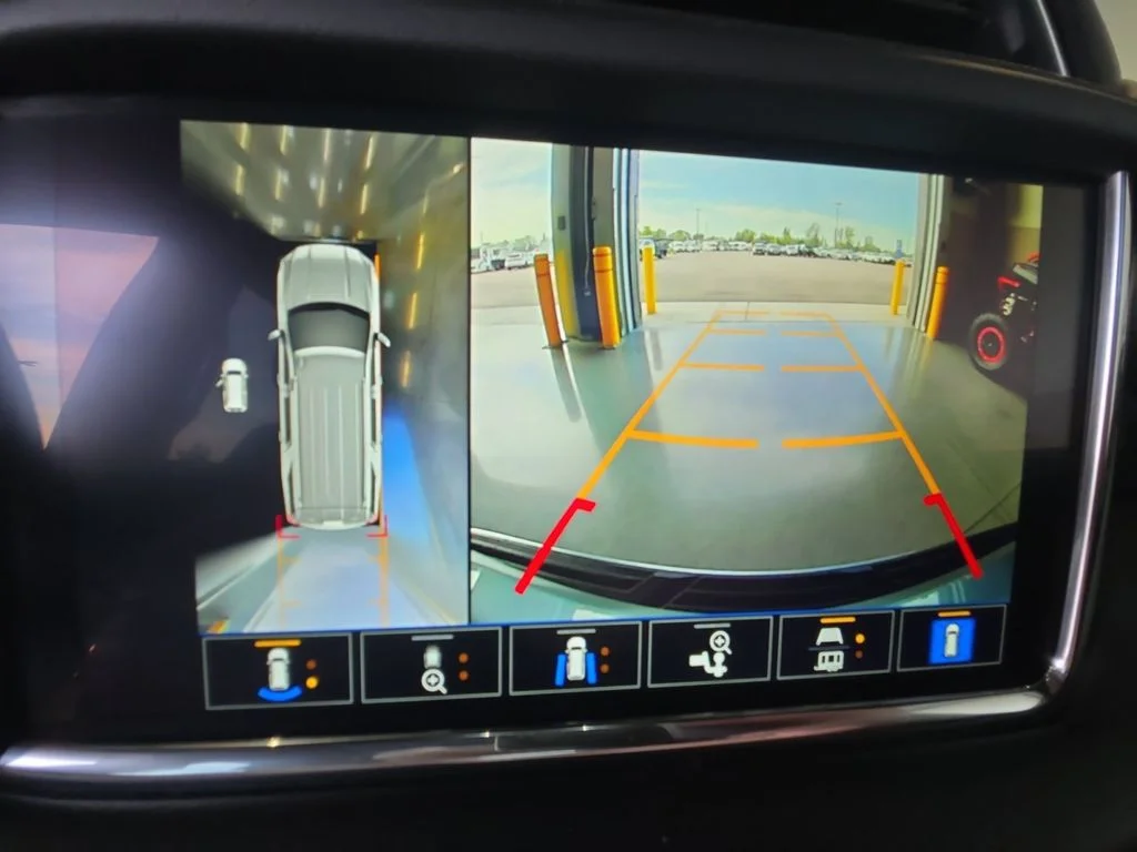Used 2022 Gray GMC Denali image 16