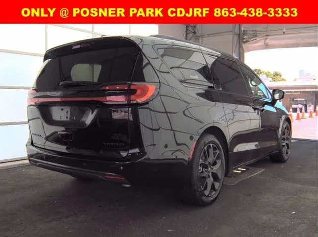 Used 2025 Black Chrysler Limited image 8