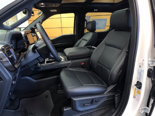New 2026 Star White Metallic Tri-Coat Ford Lariat® image 10