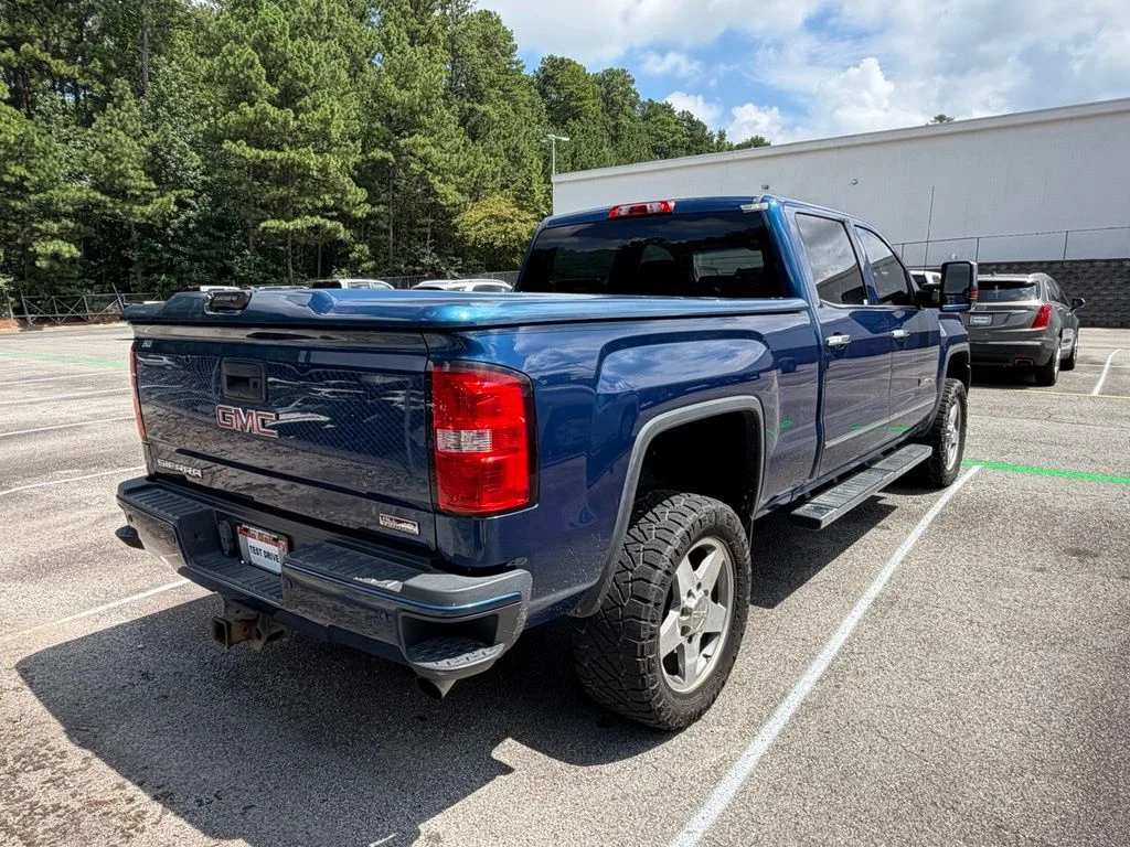 Used 2017 Blue GMC SLT image 7