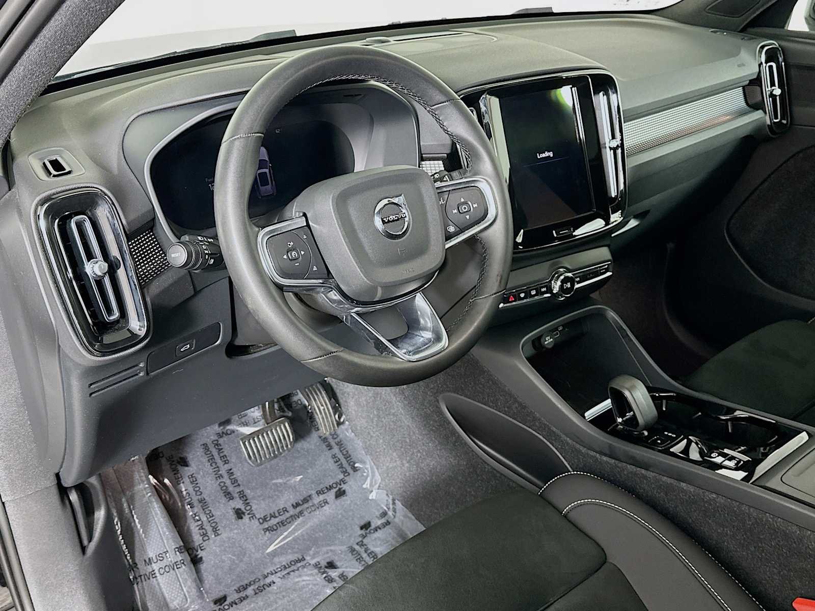 Certified Used 2023 Onyx Black Volvo Plus image 9