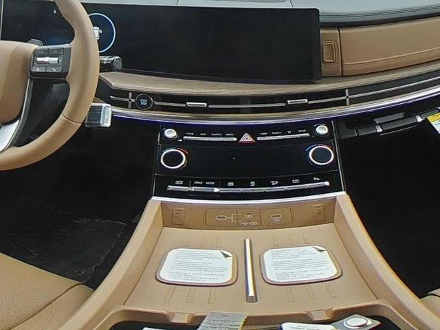 New 2027 White Hyundai Limited AWD image 37
