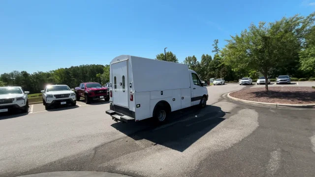 Used 2018 White Mercedes-Benz NA image 5