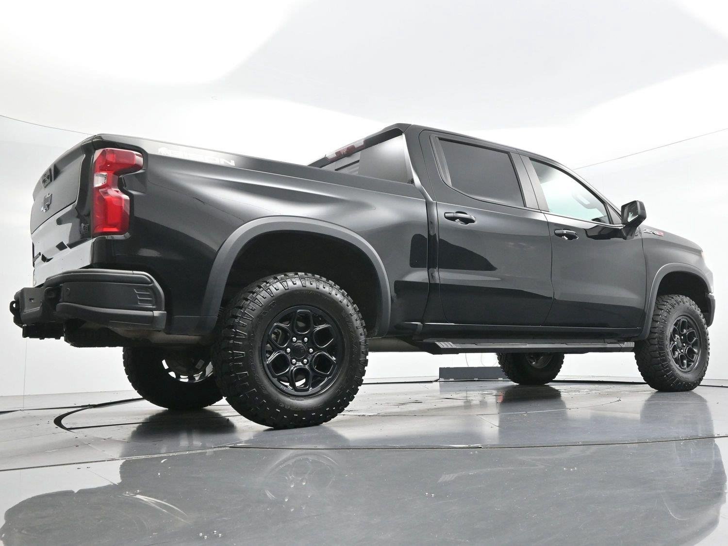 Used 2023 Black Chevrolet ZR2 image 51