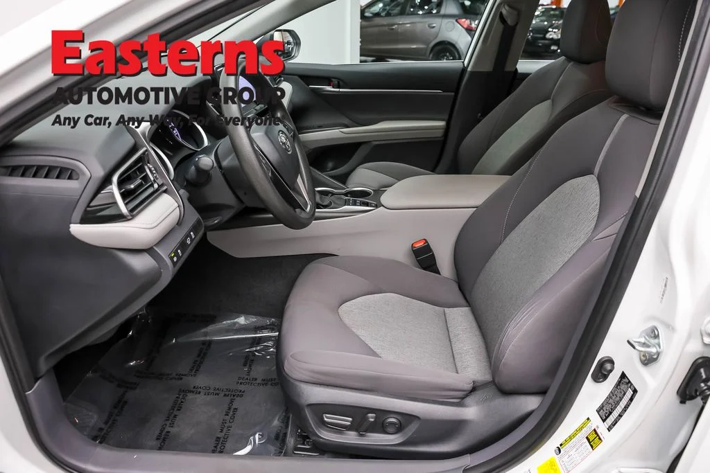 Used 2023 White Toyota LE image 14