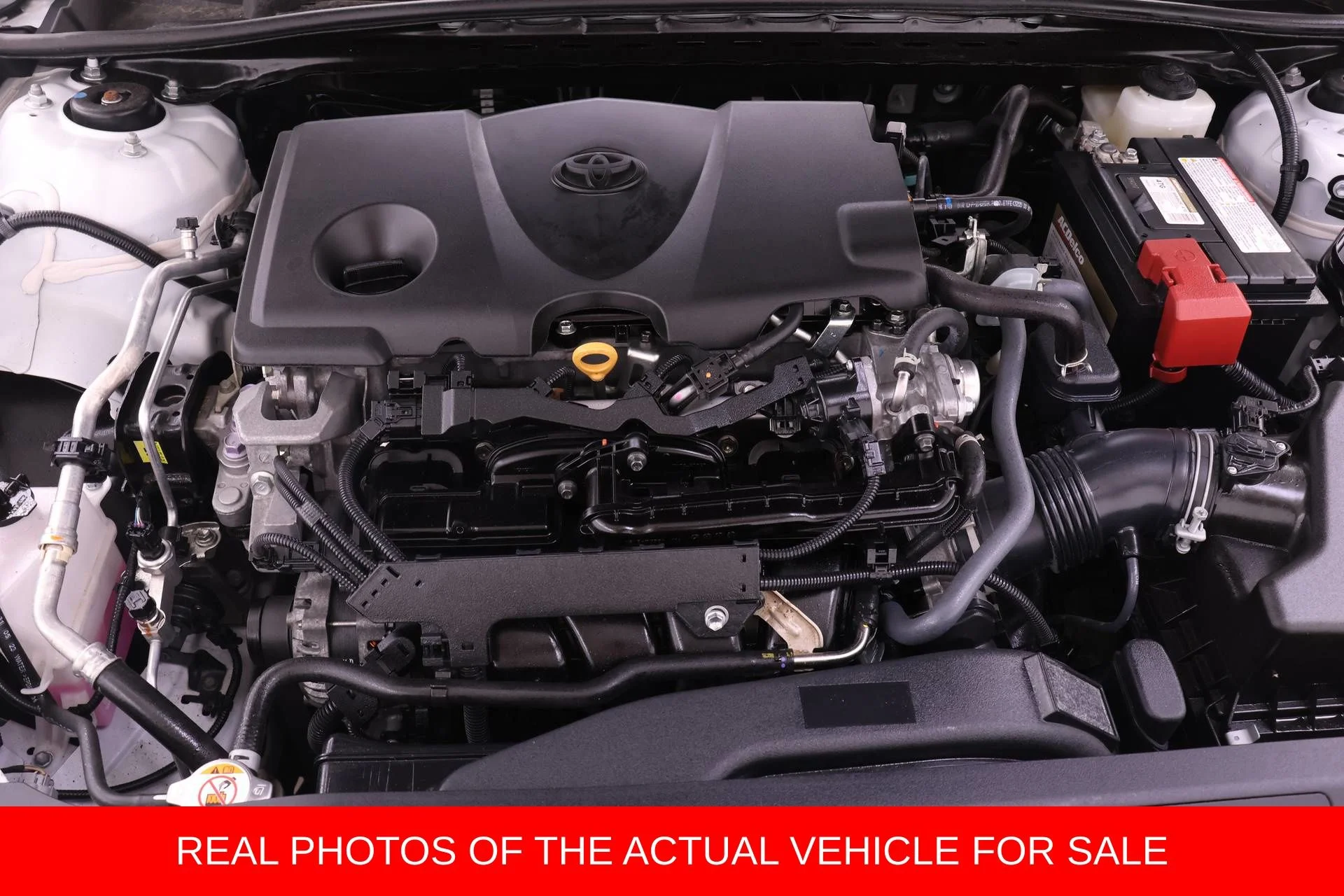 2024 Toyota Camry SE - Photo 17