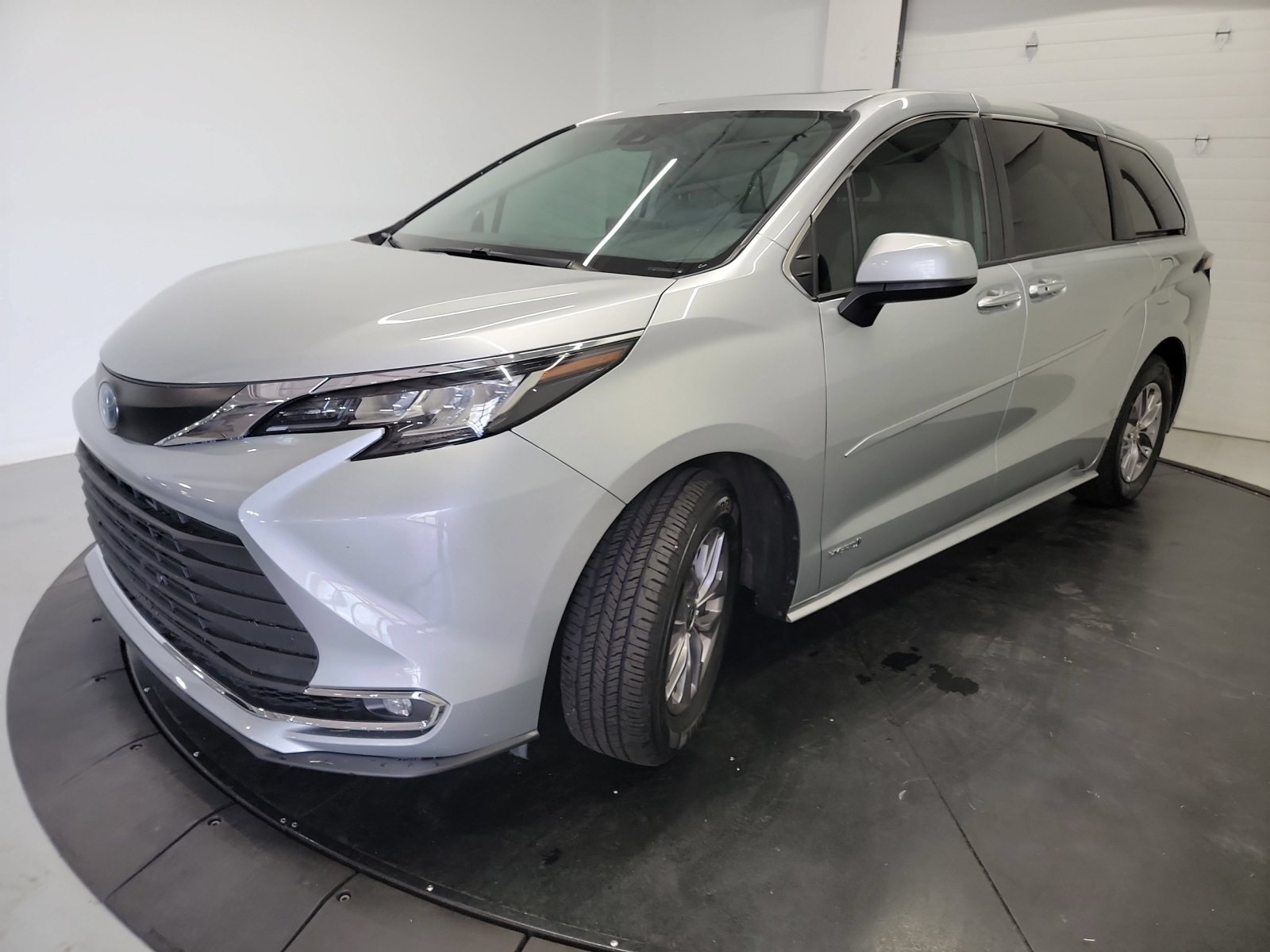 Used 2021 Celestial Silver Metallic Toyota XLE image 3