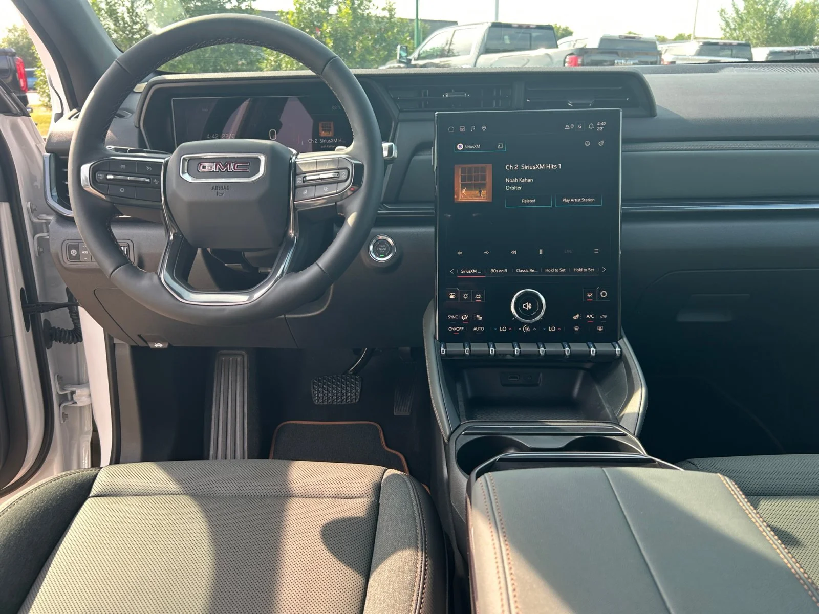 New 2027 Summit White GMC AWD AT4 image 19