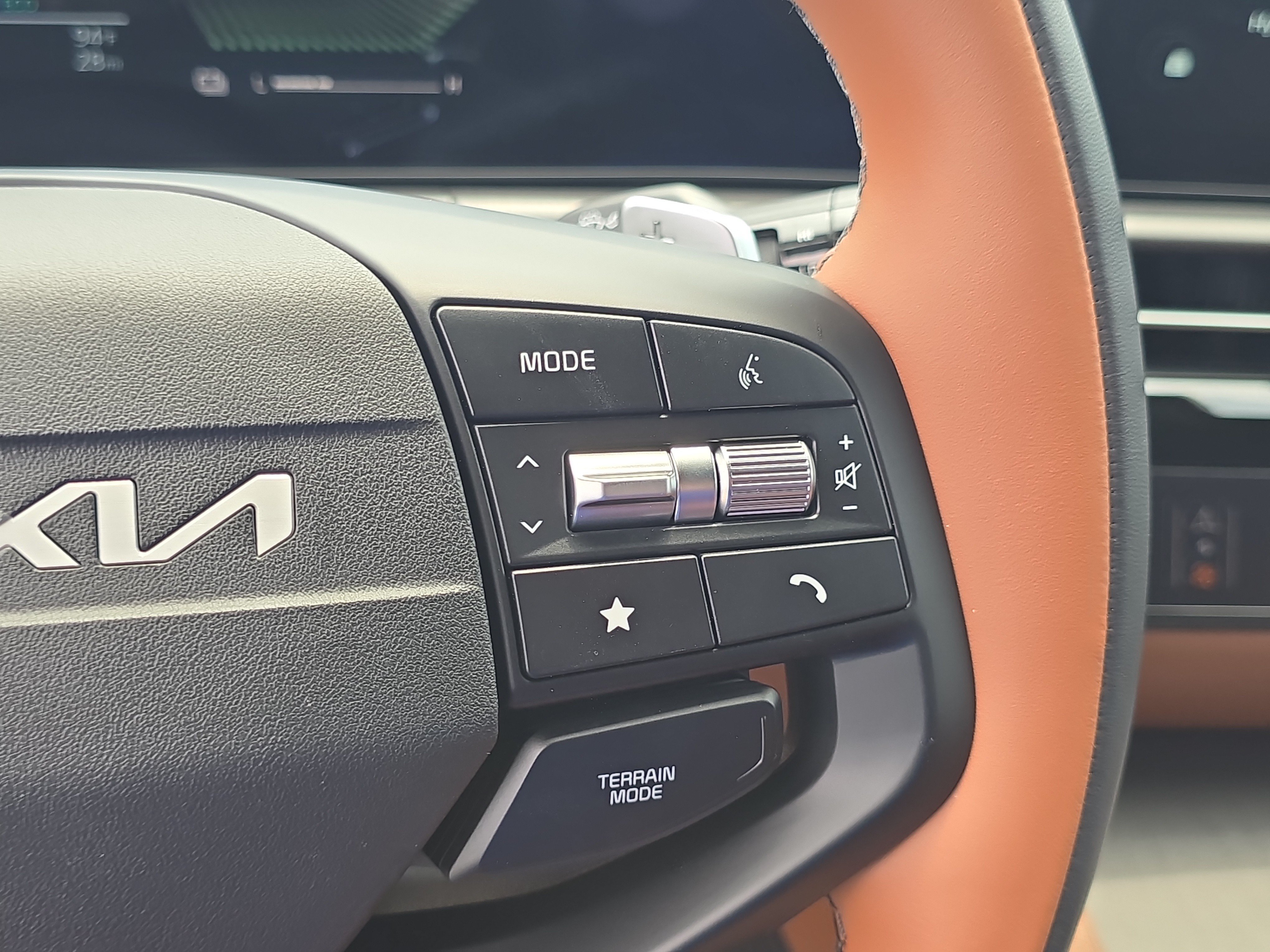 New 2027 Wolf Gray Kia X-Line image 31