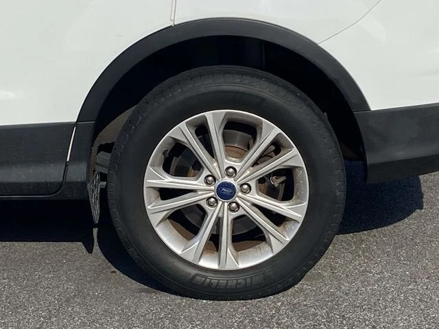 Used 2017 White Ford SE image 5