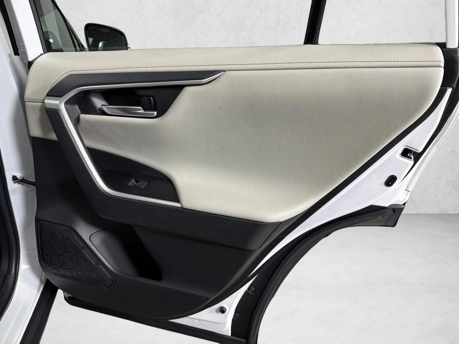 Used 2023 Gray Toyota Hybrid Limited image 17