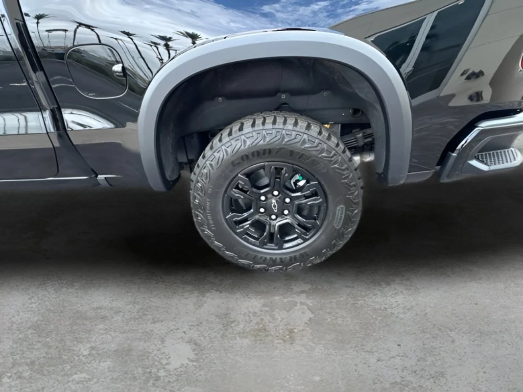 New 2026 Black Chevrolet ZR2 image 34