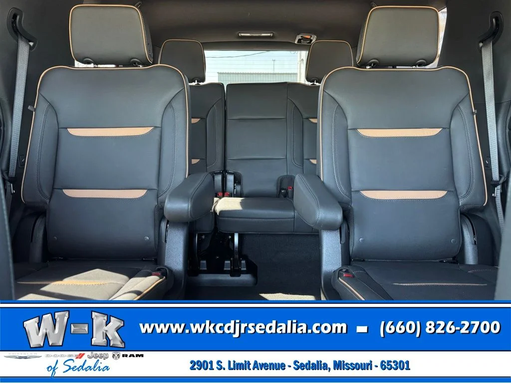 Used 2024 Black GMC AT4 image 27