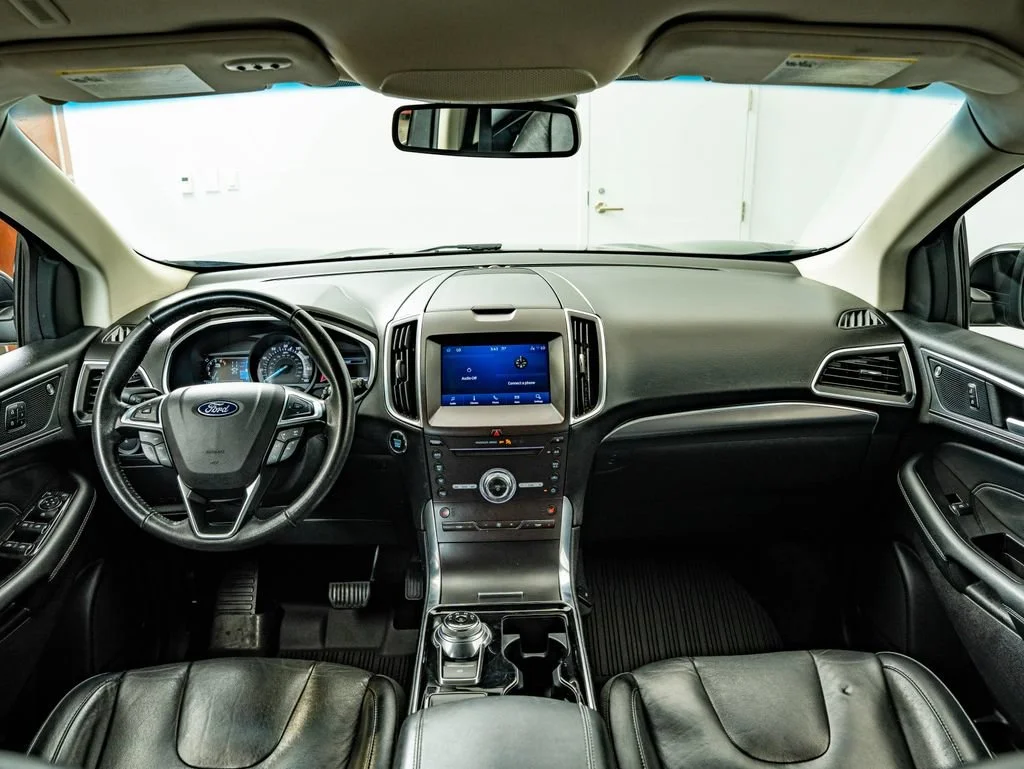 Used 2019 Agate Black Metallic Ford Titanium image 4
