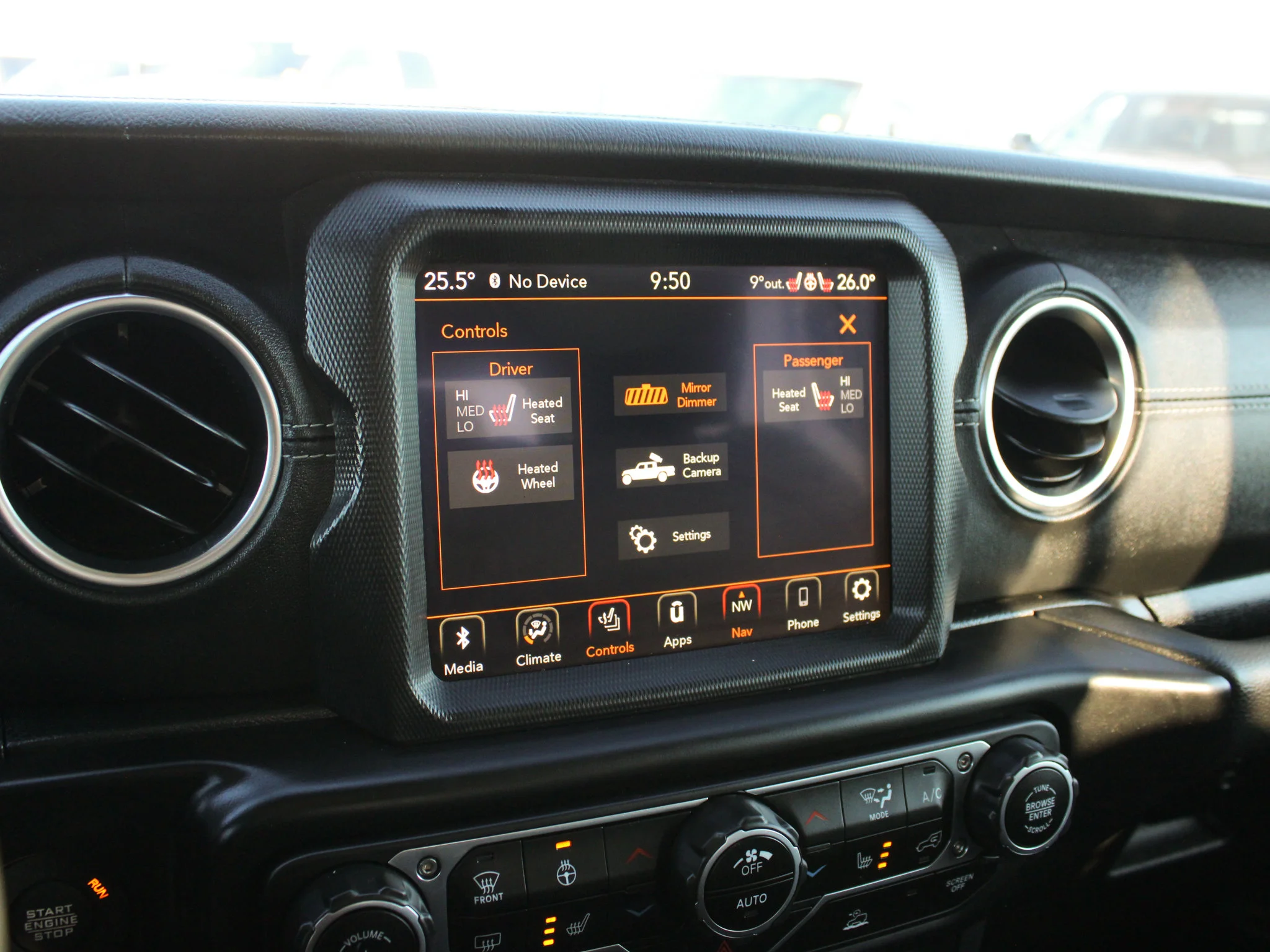 Certified Used 2023 Grey Jeep Overland * No Accidents | V6 | Heated McKinley Leather | Trailer Tow Package image 24