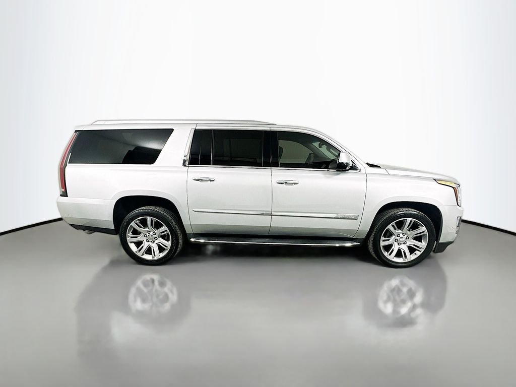 Used 2017 Radiant Silver Metallic Cadillac Luxury image 4