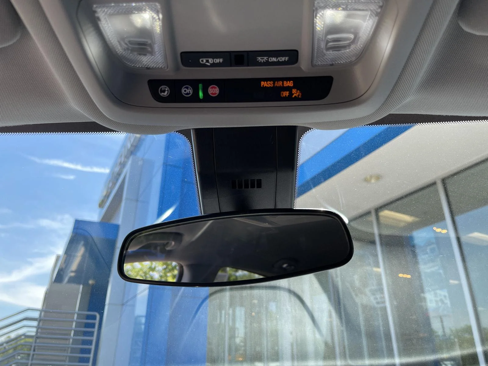 Used 2024 Summit White Chevrolet LT image 24