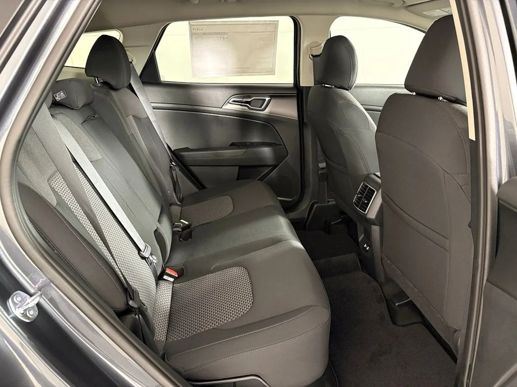 New 2027 Gravity Gray Kia LX image 40