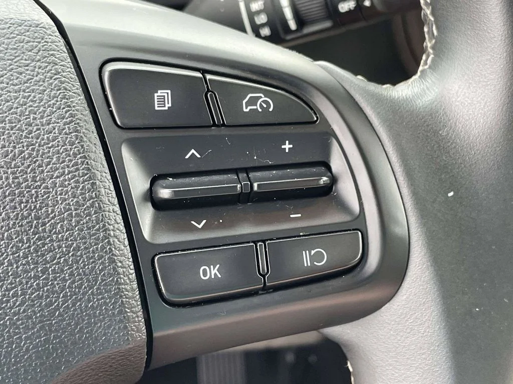 Certified Used 2025 White Hyundai SEL image 22