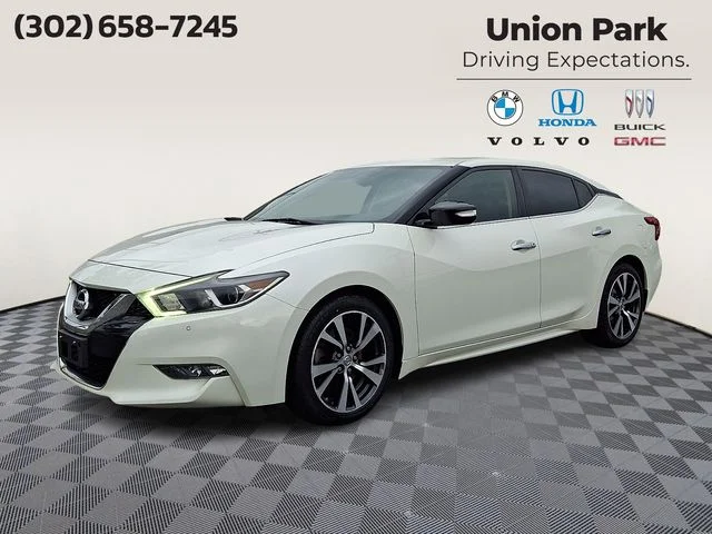 Used 2017 Pearl White Nissan 3.5 SV image 1
