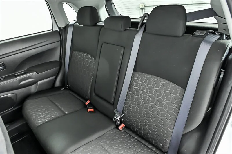 2022 Mitsubishi Outlander Sport ES - Photo 17