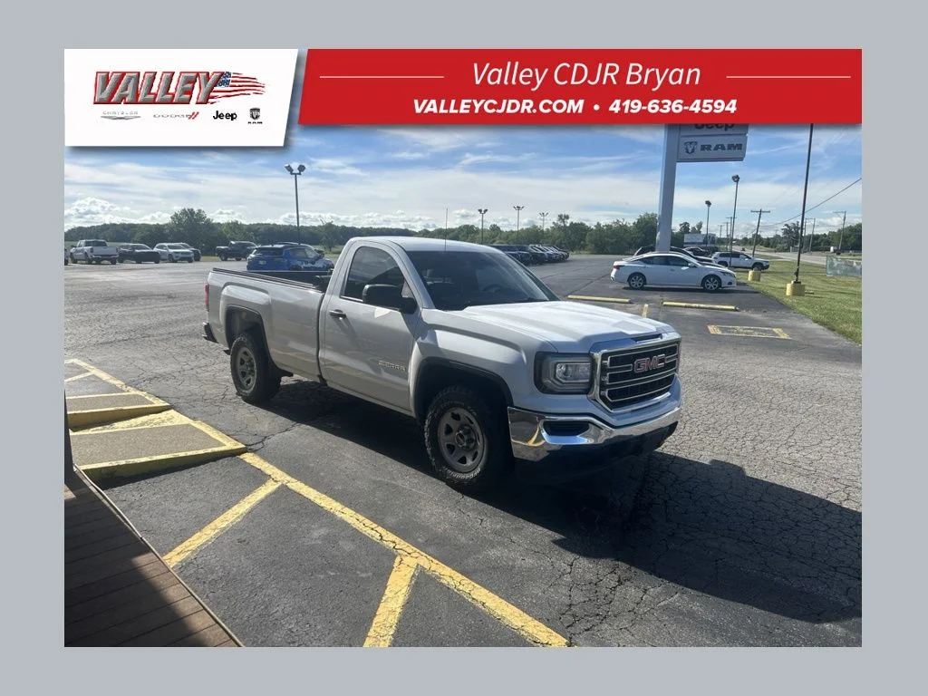Used 2018  GMC Base image 1