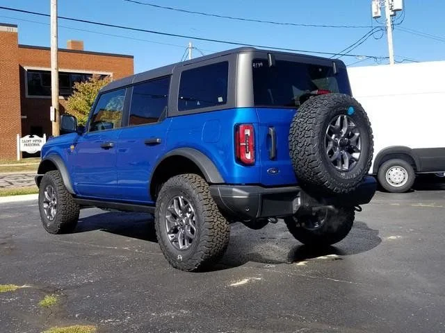 2025 Ford Bronco 4-Door Badlands - Photo 2