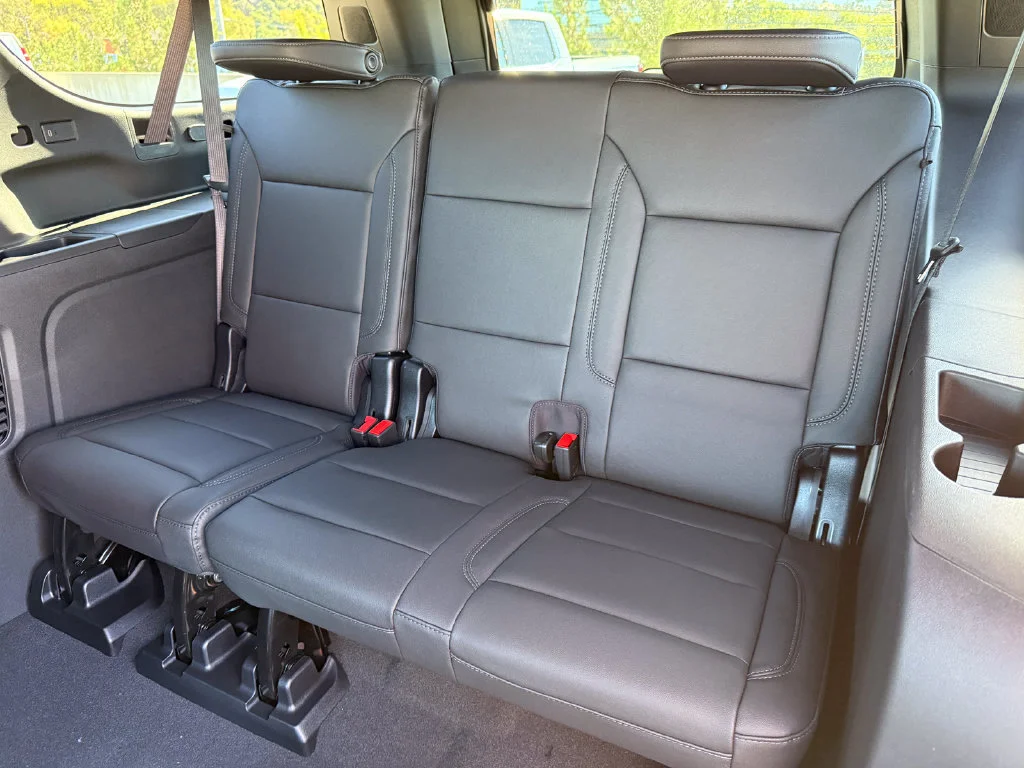 2027 Chevrolet Suburban LT - Photo 10