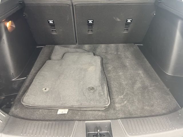 Used 2024 Summit White Chevrolet LS image 9