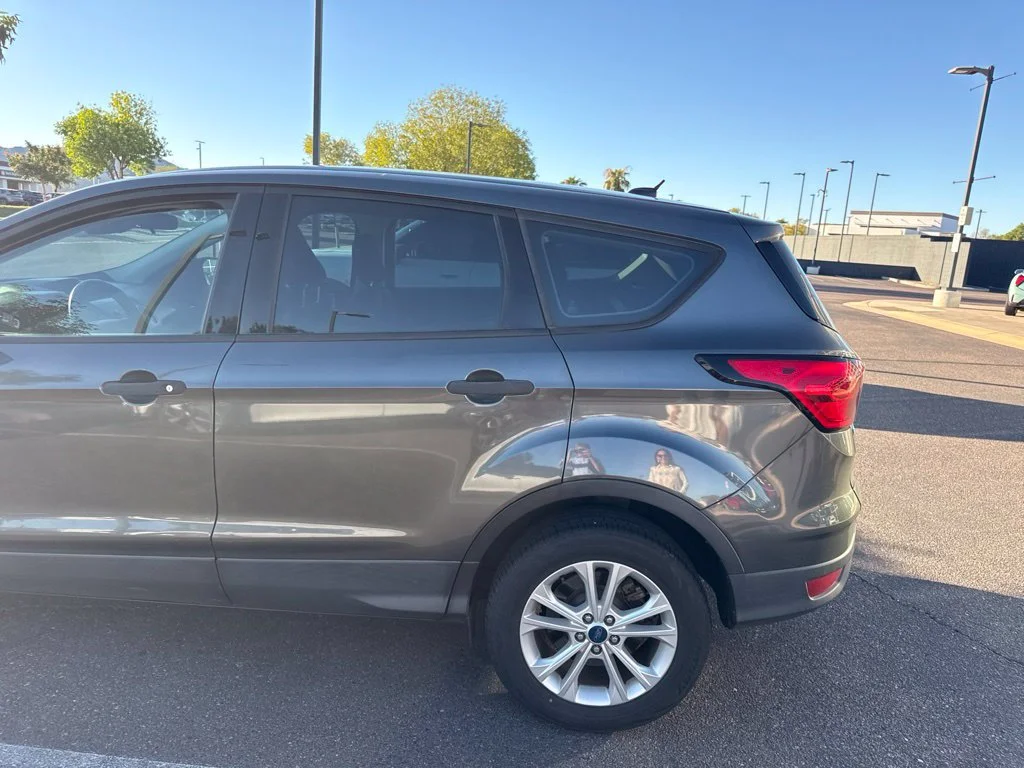 Used 2019 Gray Ford S image 3