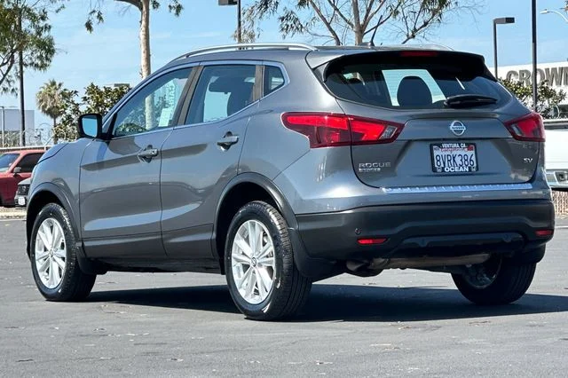 Used 2019 Gun Metallic Nissan SV image 6