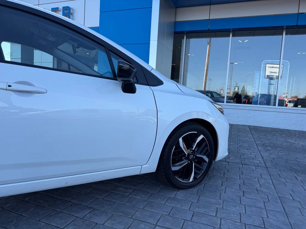 Used 2025 White Nissan 1.6 SR image 13