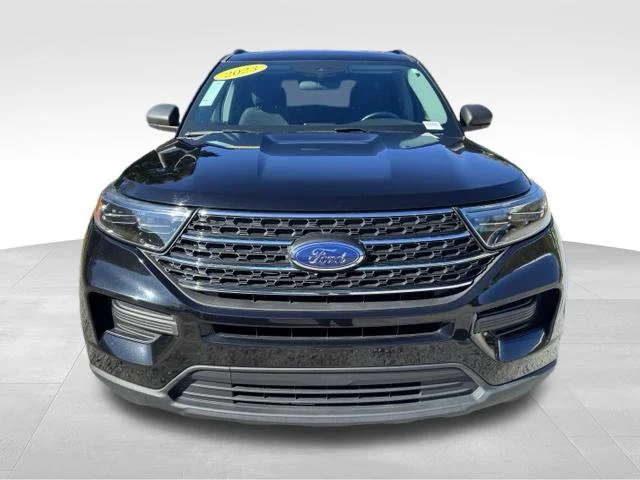 Used 2023 Black Ford XLT image 2