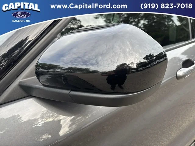 Used 2022 Gray Ford XLT image 12