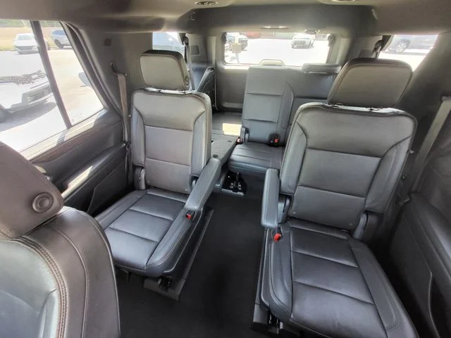 Used 2022 Beige Chevrolet High Country image 13