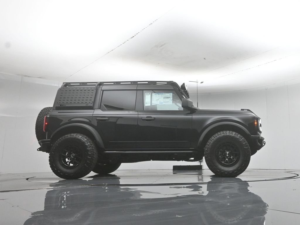 New 2026 Shadow Black Ford Badlands image 49