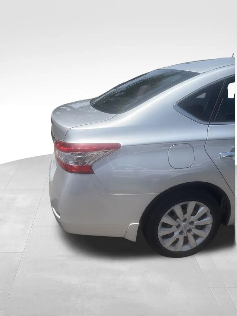 Used 2015 Silver Nissan S image 4
