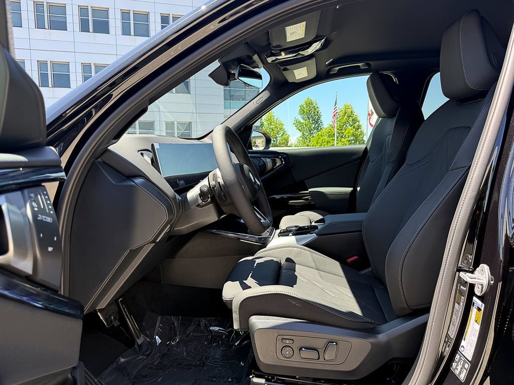New 2026 Black Sapphire Metallic BMW 30 xDrive image 9