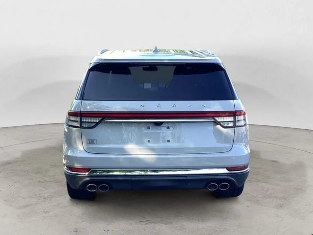 Used 2020 Ceramic Pearl Metallic Tri-Coat Lincoln Reserve image 4