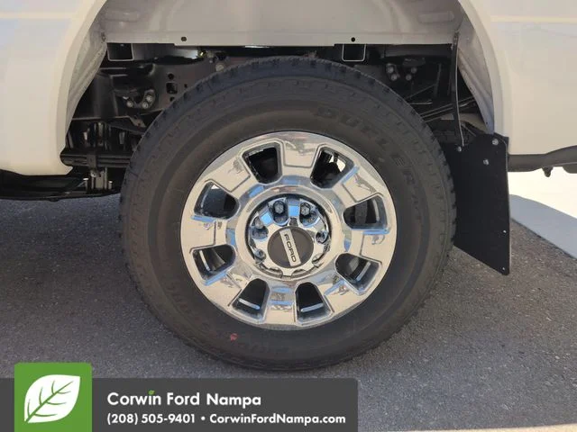 New 2026 White Metallic Ford Lariat image 33