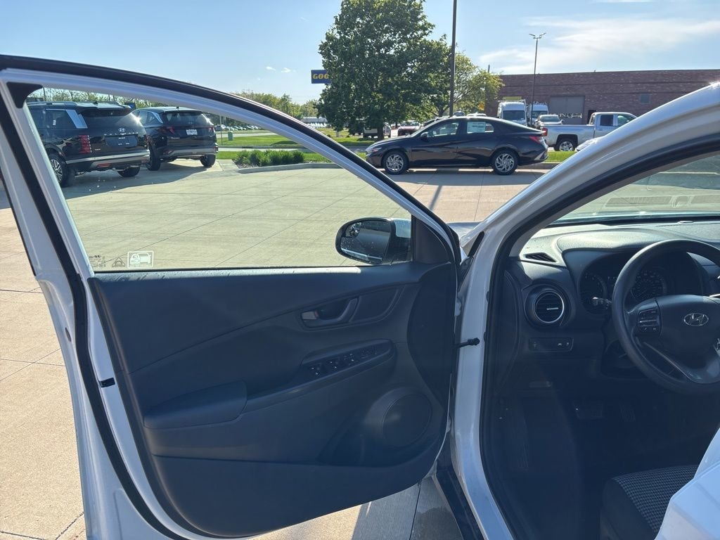 2020 Hyundai Kona SE - Photo 15