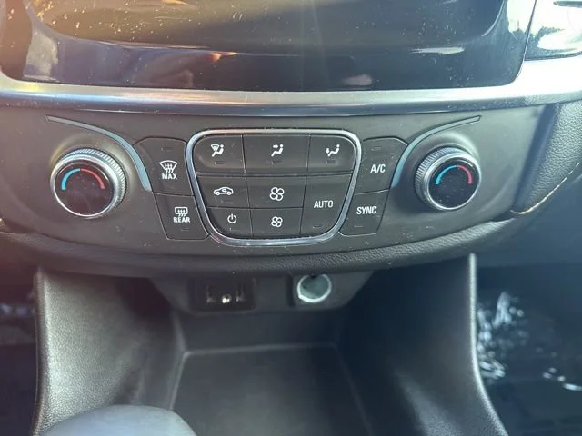 Used 2021 Summit White Chevrolet LS image 22