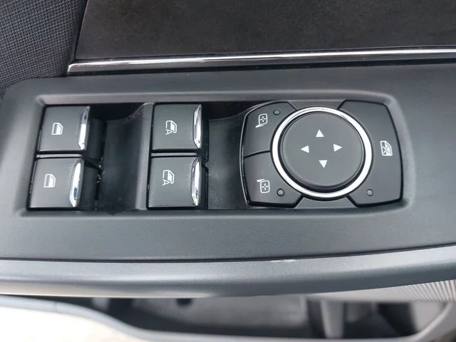 Used 2025 Gray Ford XLT image 29