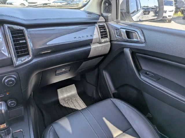 Used 2019 White Ford Lariat image 14