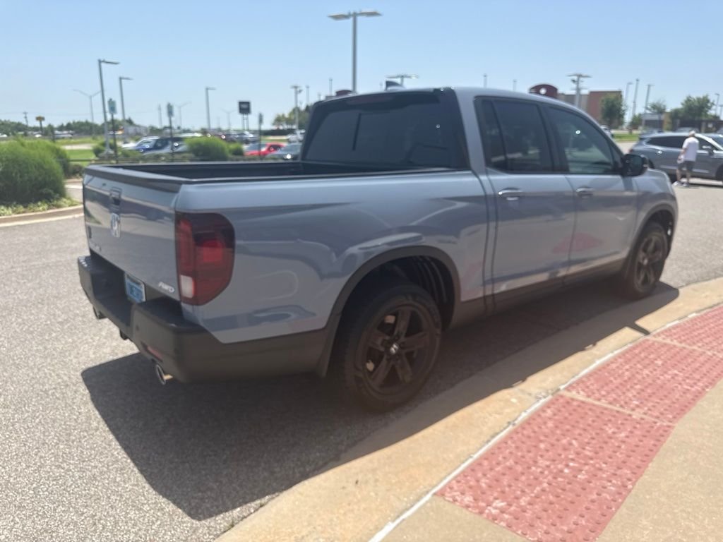 Used 2022 Gray Honda Black Edition image 6