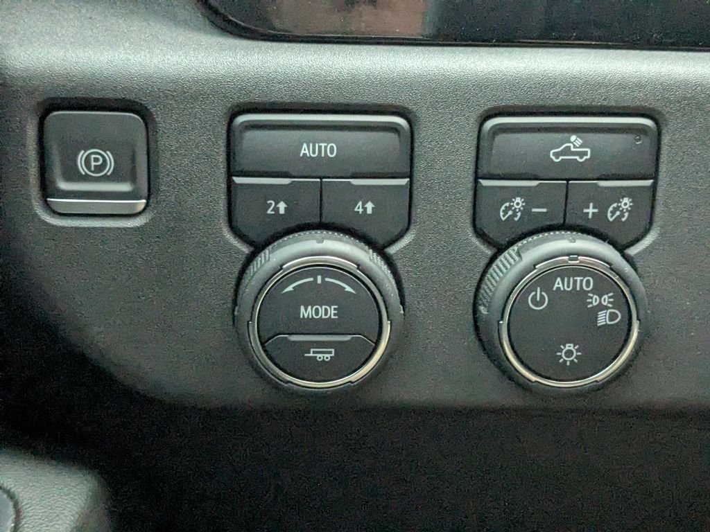 2024 Chevrolet Silverado 1500 LT - Photo 25