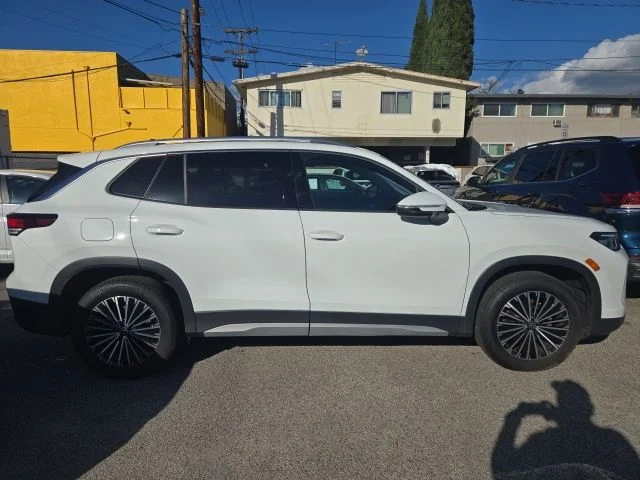 2025 Volkswagen Tiguan 2.0T S's photo