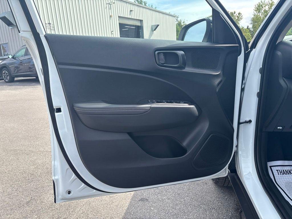 New 2026 White Hyundai SEL w/Two-Tone Roof image 14