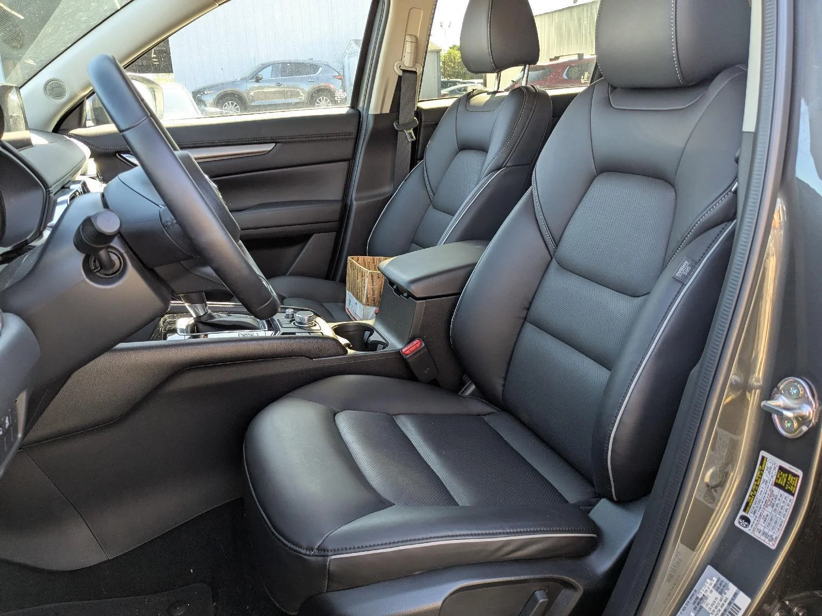 2025 Mazda CX-5 S Select Package - Photo 17