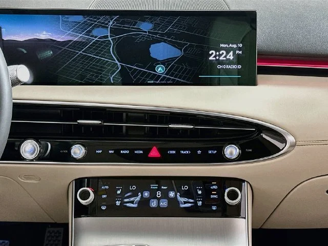 New 2027 White Genesis 2.5T Advanced image 16